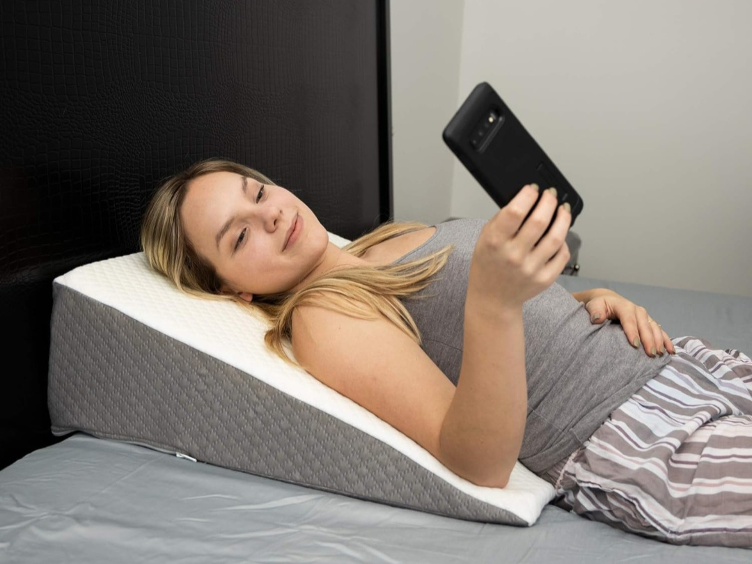 Wedge Pillow with Memory Foam thumbnail