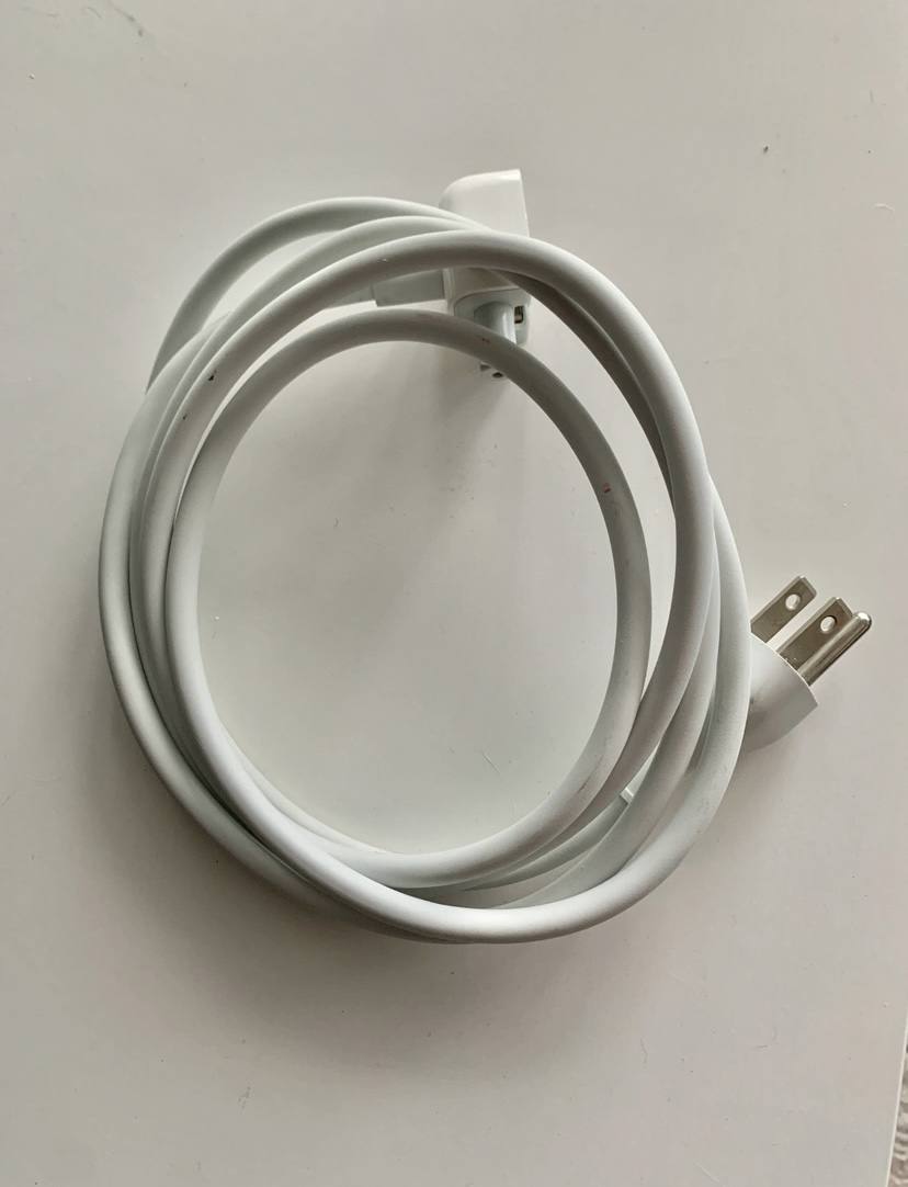 ‼️PRICE REDUCED‼️ Power adapter extension cable for MacBook thumbnail