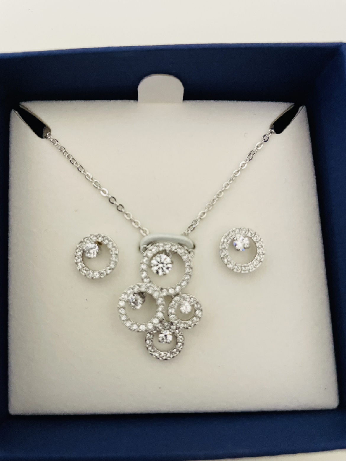 Swarovski Necklace and earrings - photo 2
