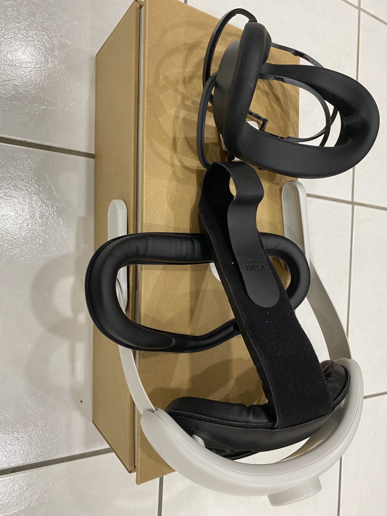 Meta quest 2 128GB + upgraded strap - photo 5