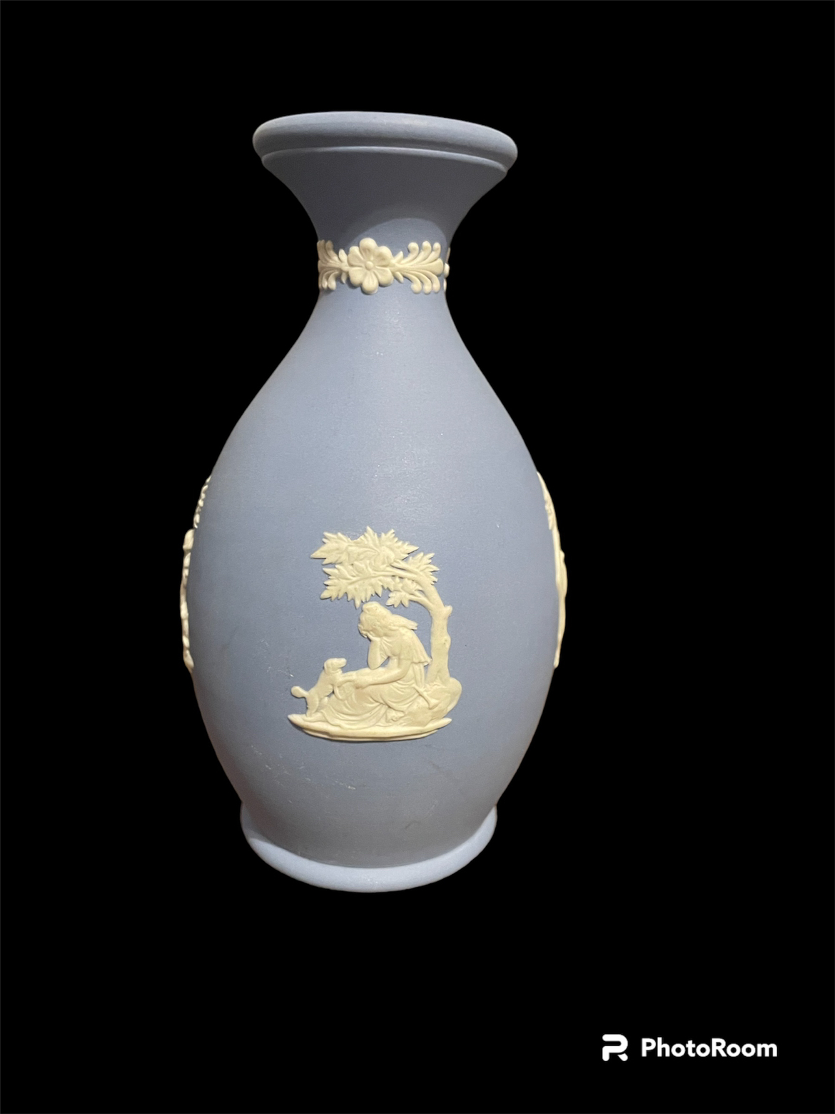 “Wedgwood Vase: English Elegance” thumbnail
