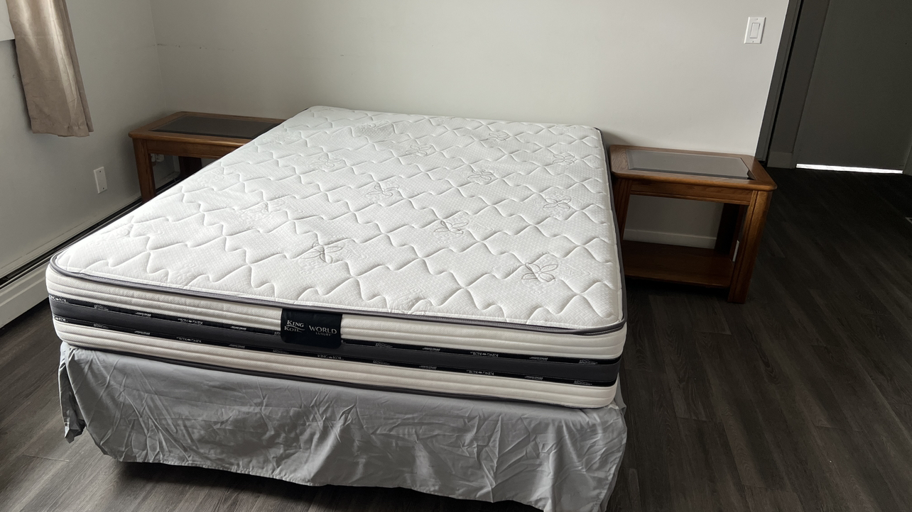 Queen bed set - photo 2