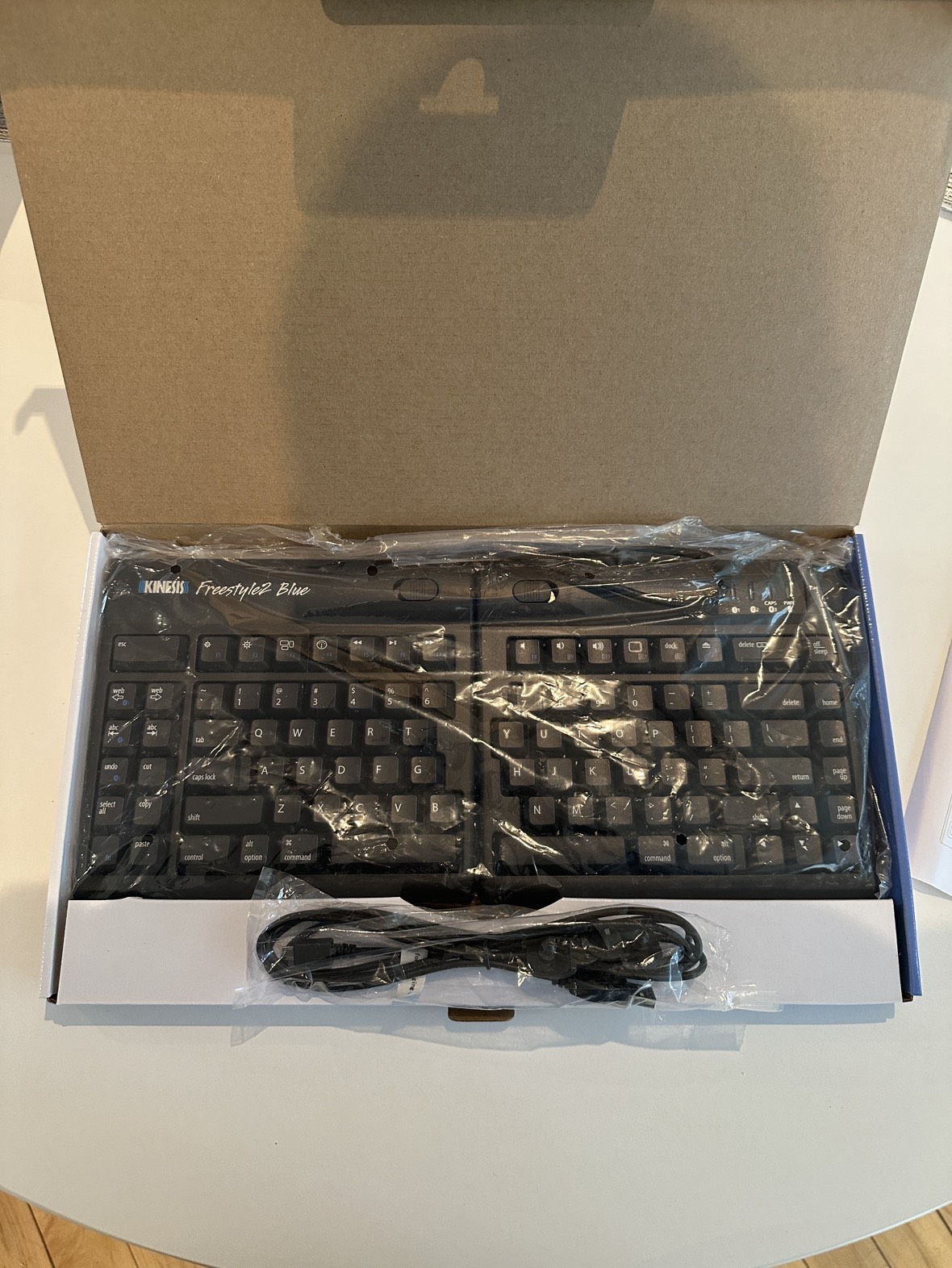 Kinesis Freestyle 2 Ergonomic Split Keyboard incl. Tenting - photo 2