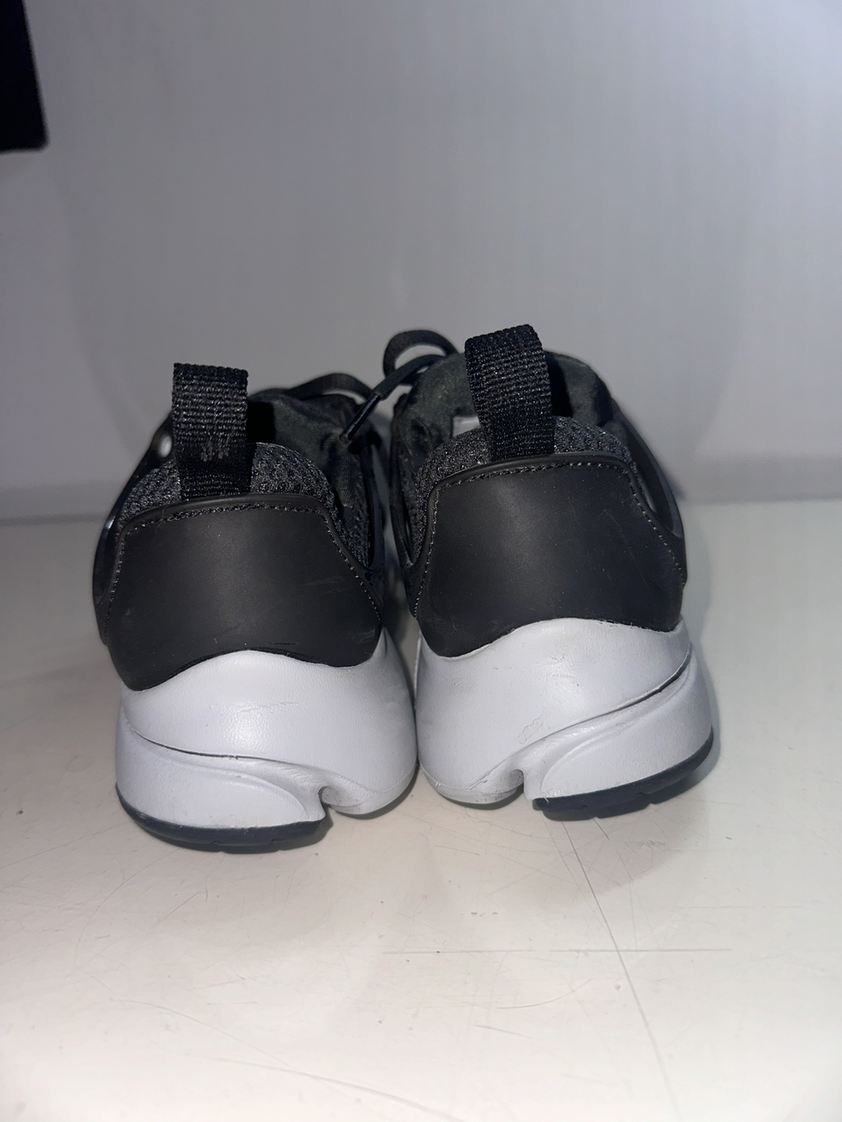 Nike sneakers image indicator(3)