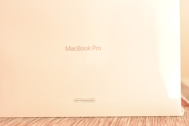 MacBook Pro (13-inch, 2020) 16G RAM 1TB SSD - New - photo 3