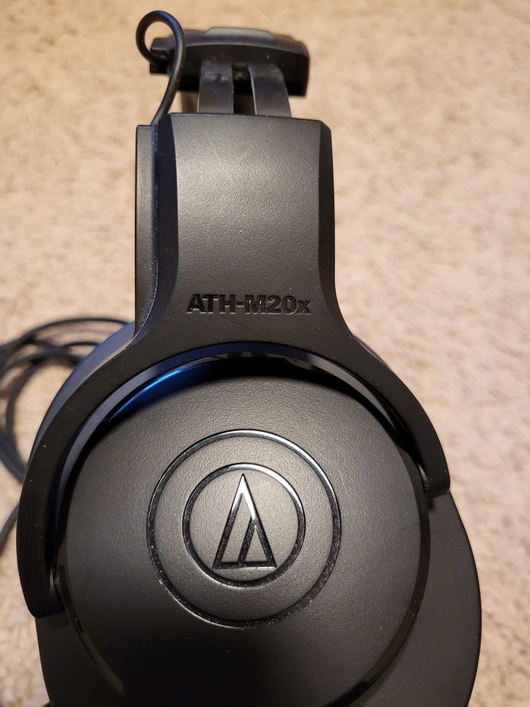 Audio-Technica ATH-M20x wired headphone thumbnail
