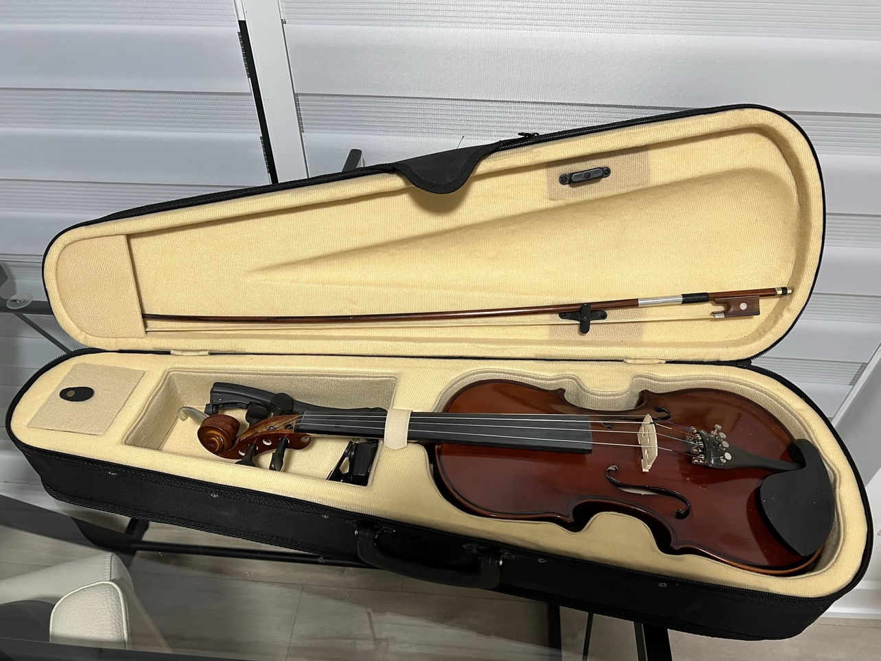 VIOLIN Cherry Red image indicator(2)