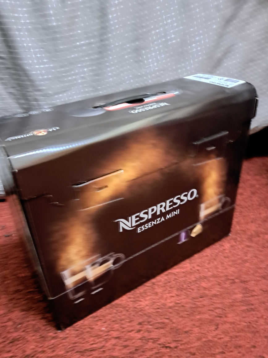 [Brand new in box] Nespresso Essenza mini + reusable capsule image indicator(4)
