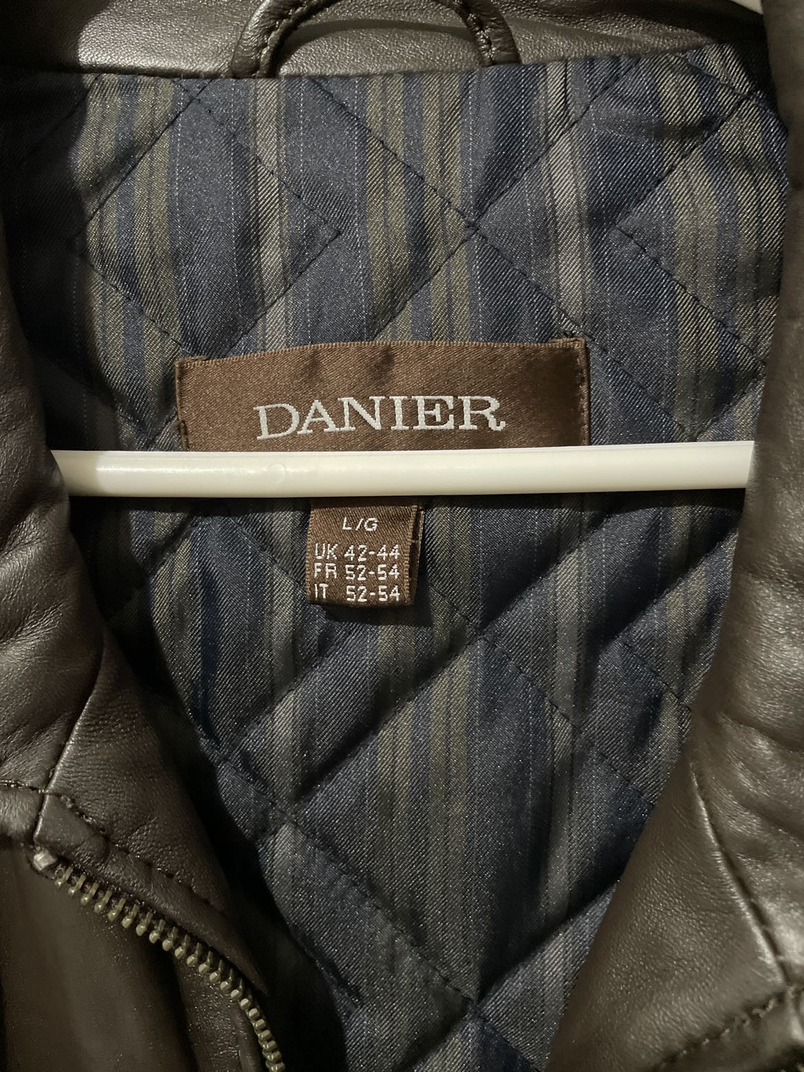 Danier Genuine Leather Jacket 🥕 image indicator(2)