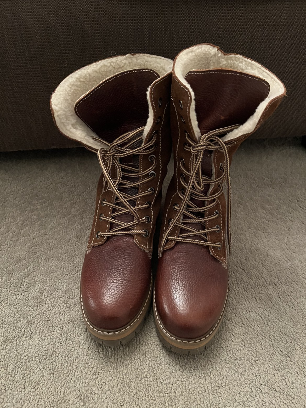 Brand New Women Winter Boots Size 8 - photo 2