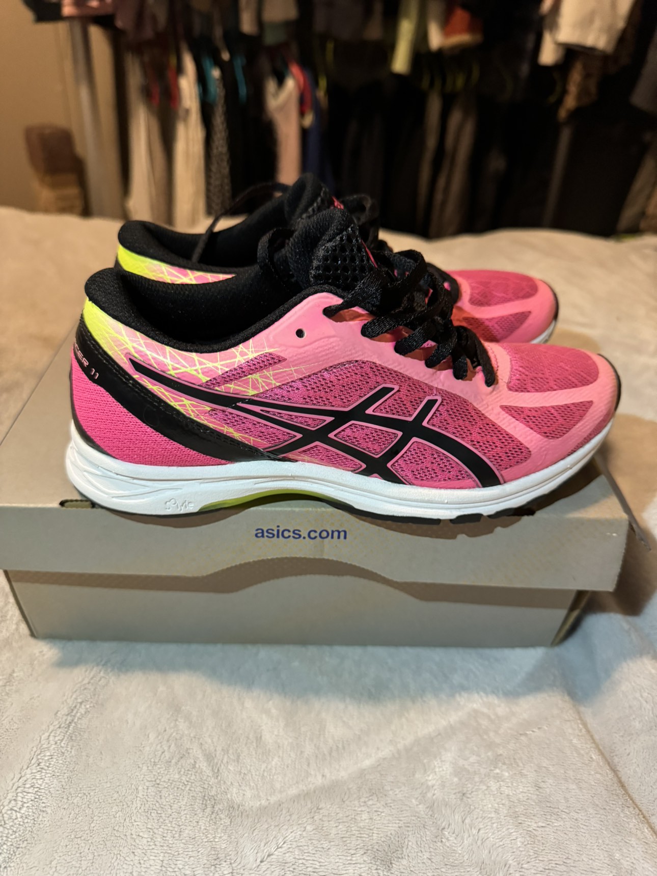 Brand new ASICS Gel DS-racer running sneakers