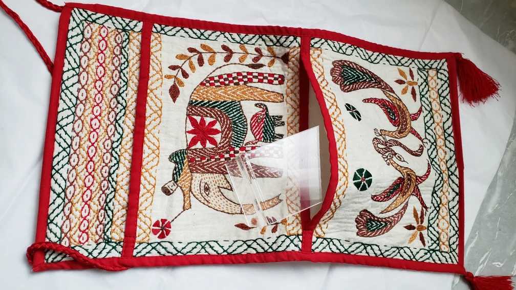 Embroidery to hang with tassels image indicator(4)