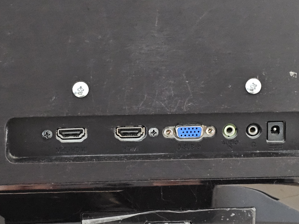 Phillips 21.5 inch LED monitor(free delivery) image indicator(4)