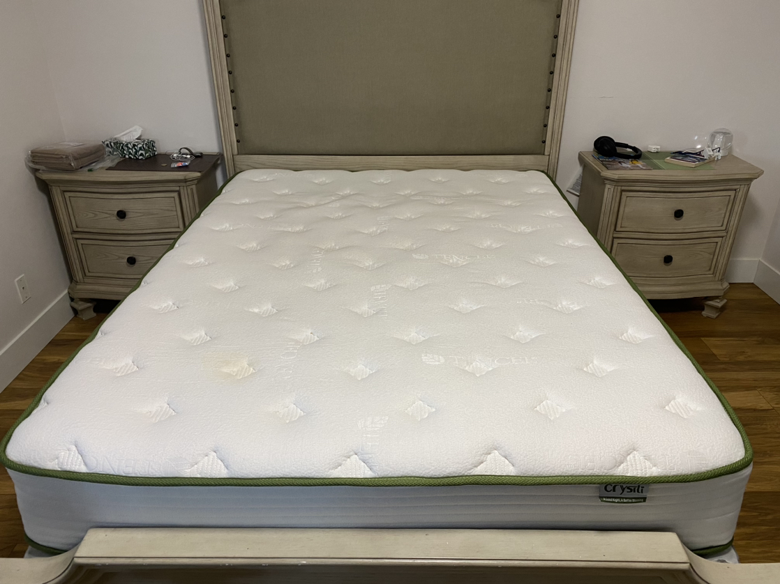 Queen mattress, medium firm