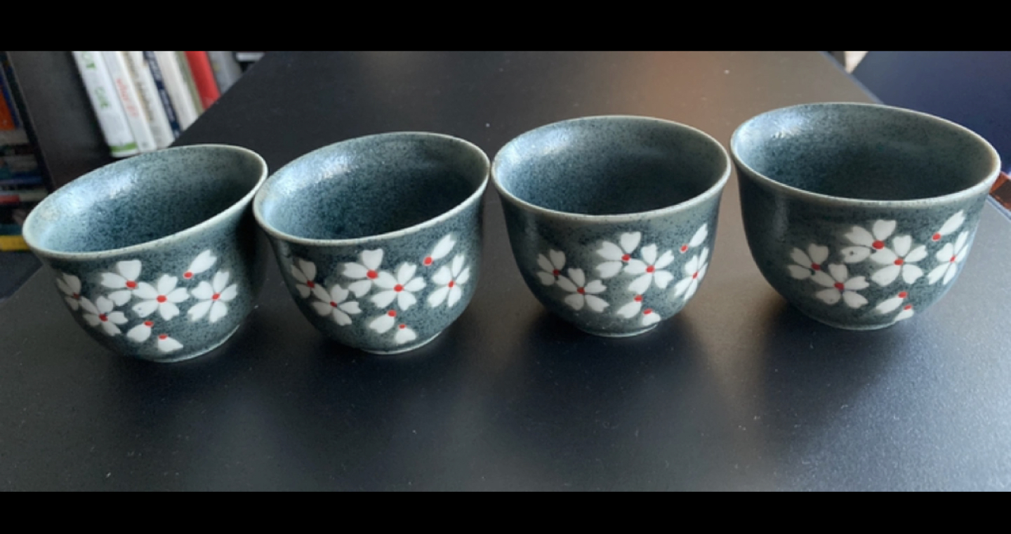 4 tea cups