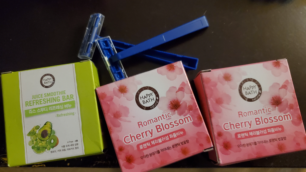 3Soaps+2Razors - photo 2