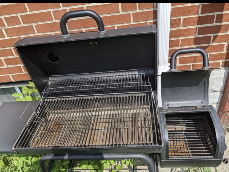 Nexgrill 29-inch Barrel Charcoal Smoker & BBQ in Black image indicator(5)