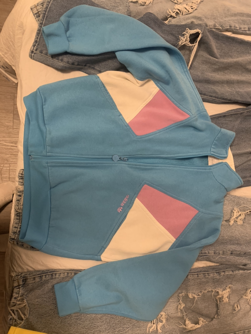 Orange an yellow lot XS-SM. 20+ items all for one low price image indicator(8)