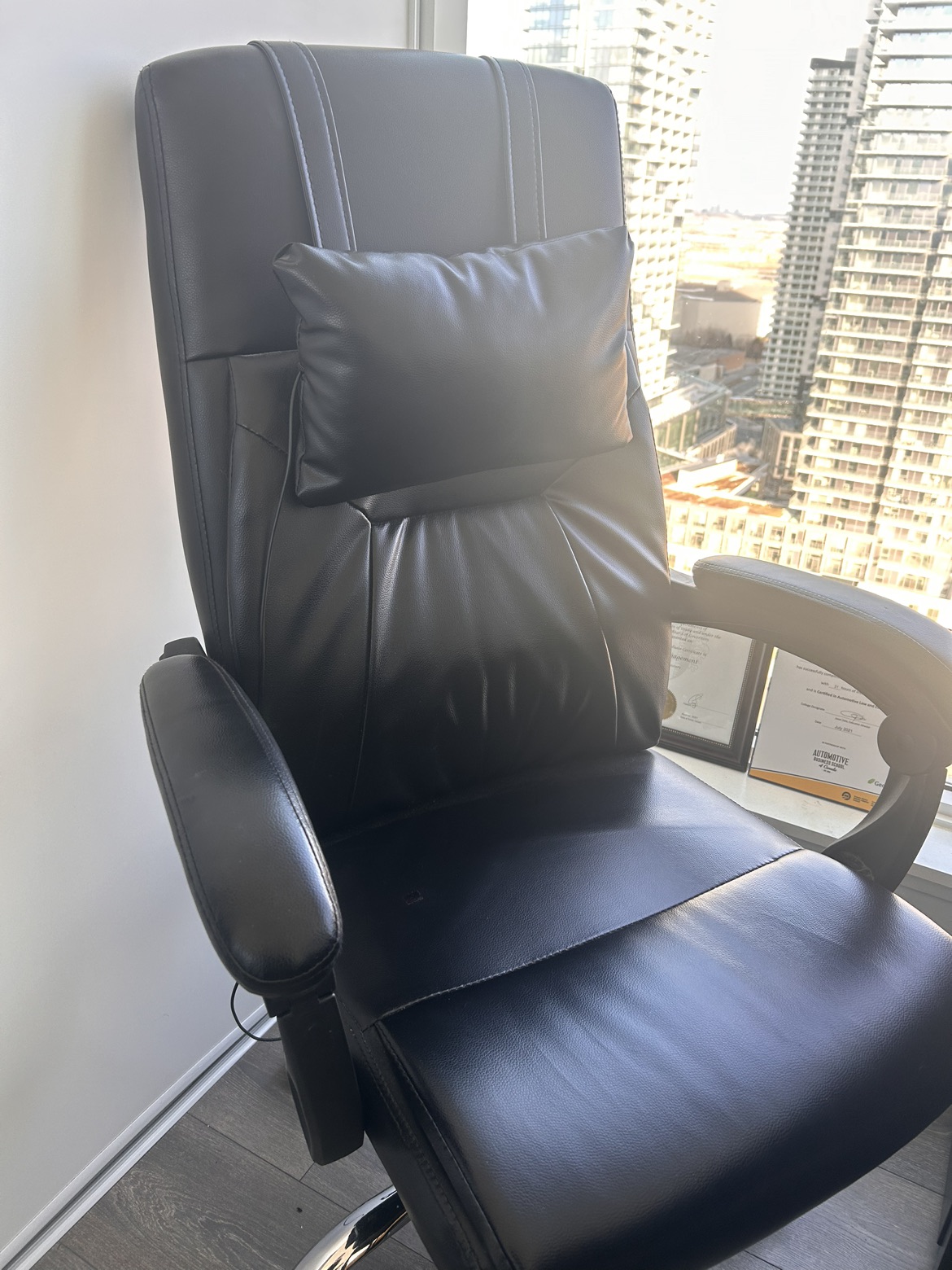 Desk Chair image indicator(9)