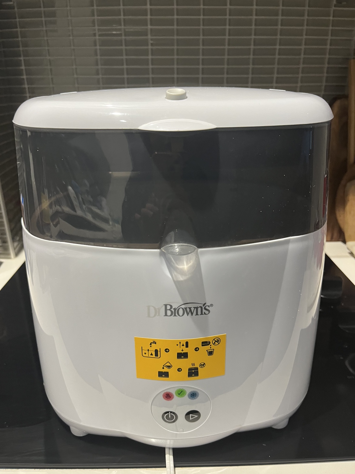 Baby bottle sterilizer
