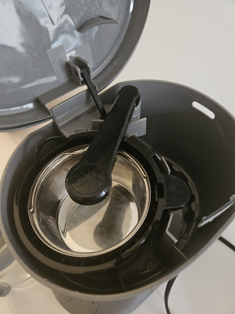 Mr. Coffee coffee maker and reusable filter 🏈 - photo 4