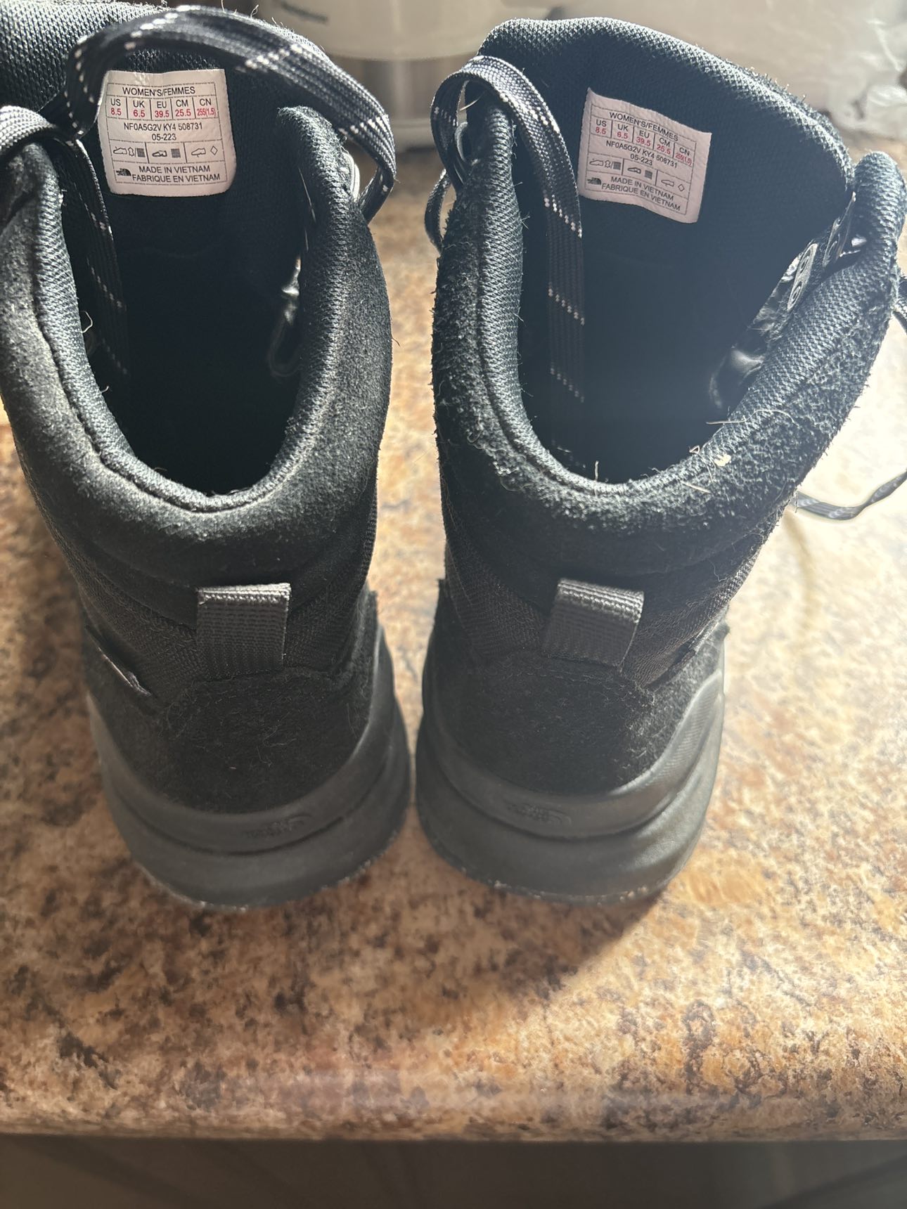 North face hiking boots image indicator(3)