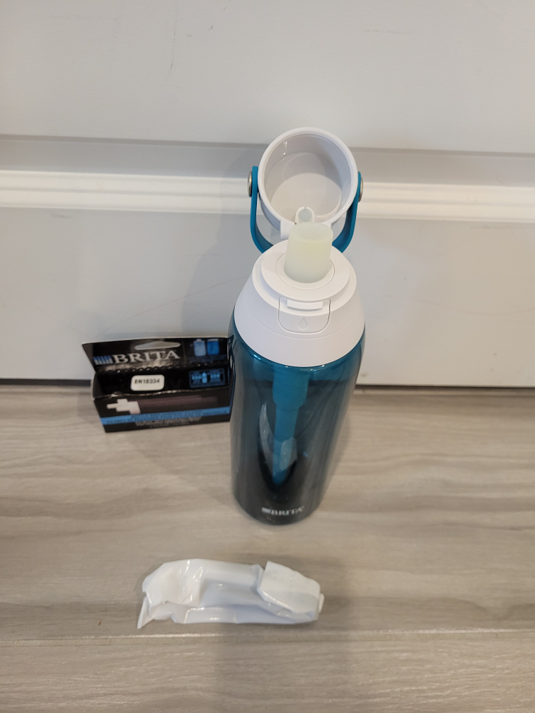 🥕 Brita Filter Water Bottles with 1 Brand New Filters image indicator(8)