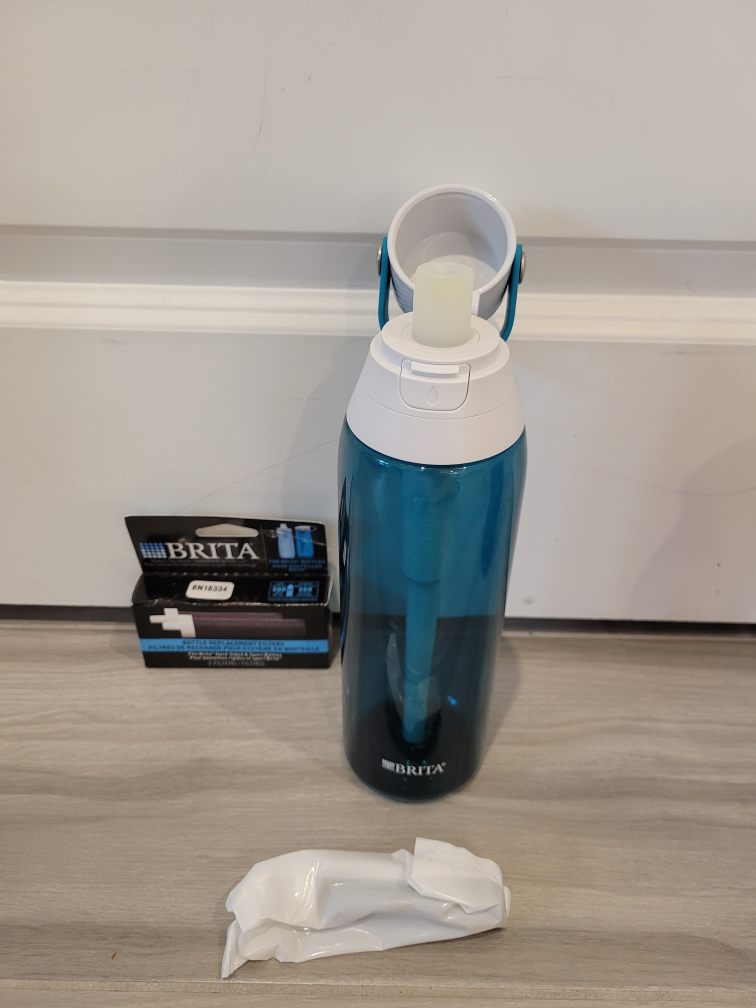 🥕 Brita Filter Water Bottles with 1 Brand New Filters image indicator(10)