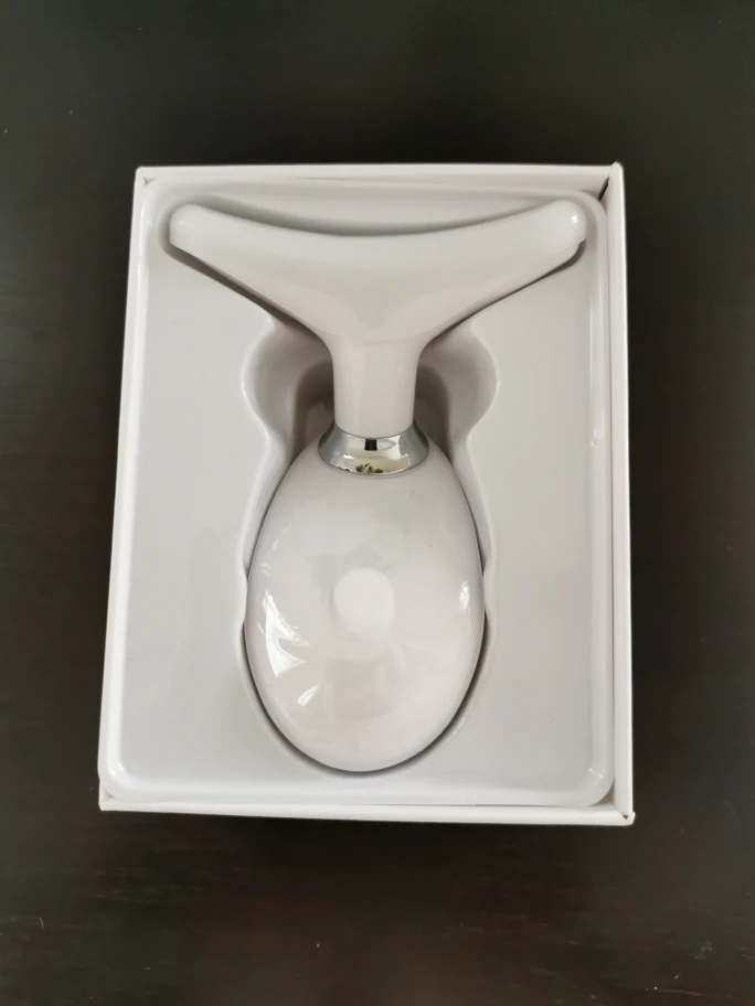 NEW - Wrinkle Reducing Instrument with Light Therapy 💡 image indicator(8)