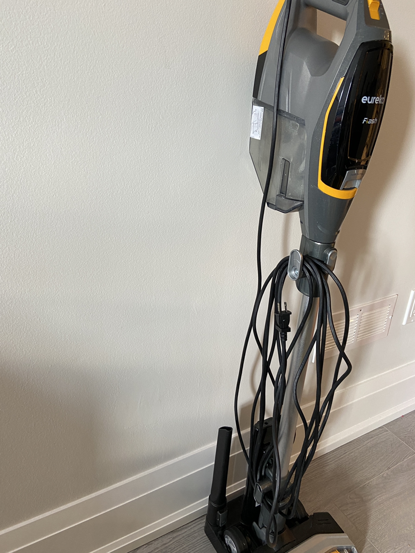 Eureka Flash Lightweight Stick Vacuum Cleaner image indicator(3)