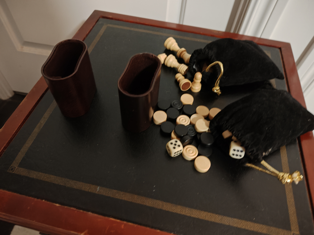 Table for chess/Backgammon multiuse image indicator(7)