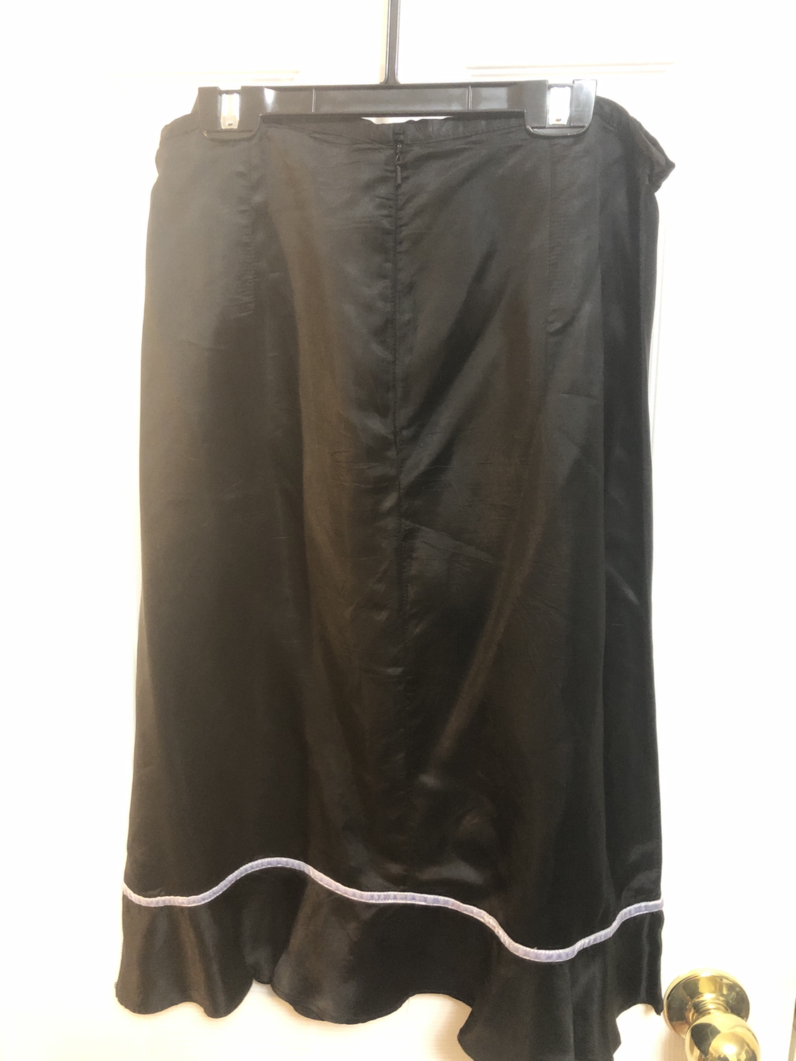 Black Skirt Oasis image indicator(4)