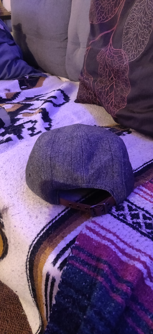 Aeon High Fashion Hat image indicator(2)