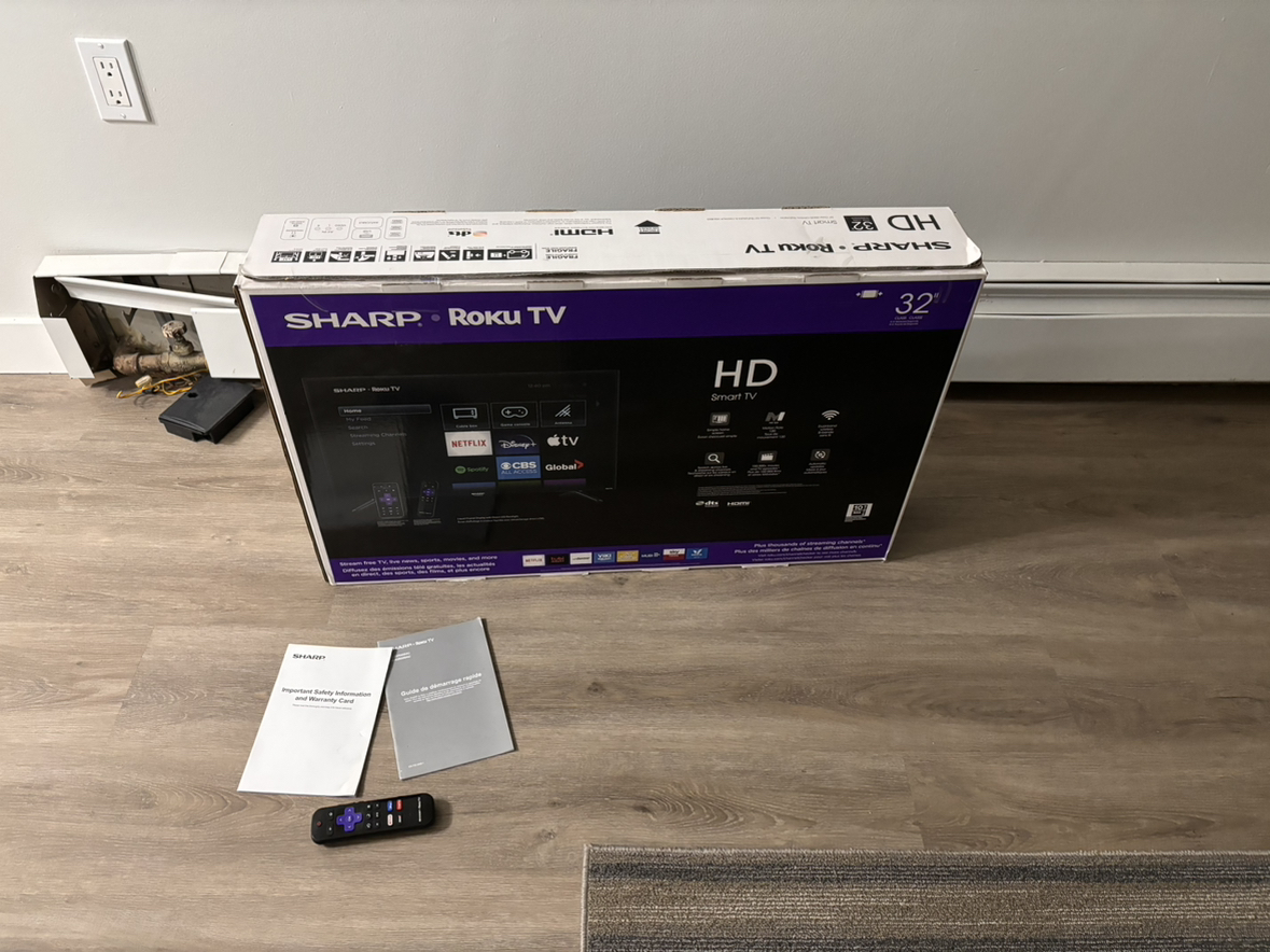 32 inch Sharp Roku TV - photo 3