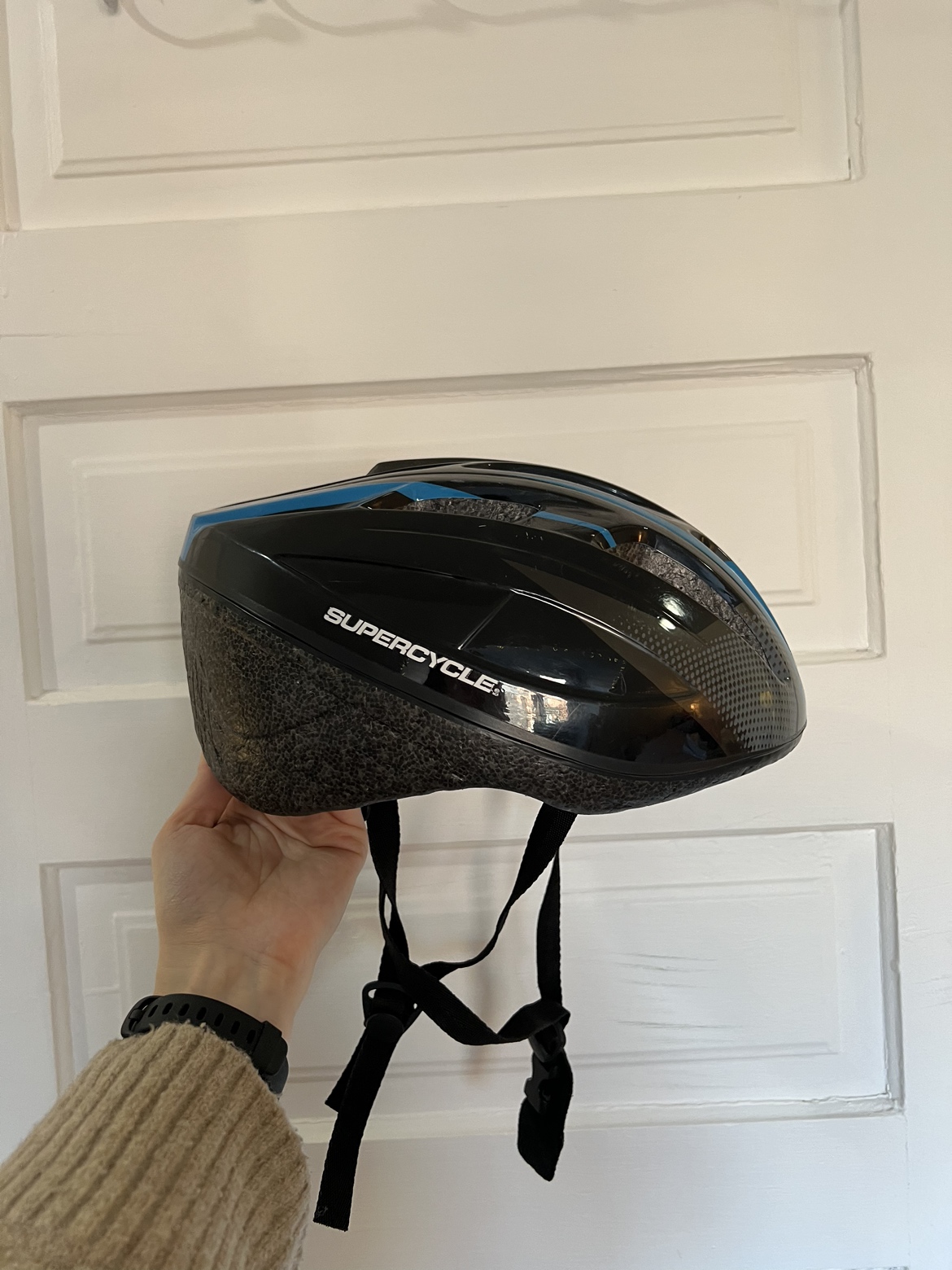 Adult bike helmet