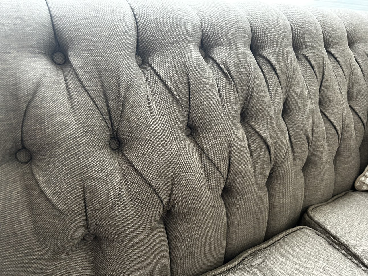 5 piece sofa set (1 love seat and 1 three seater sofa) - photo 2