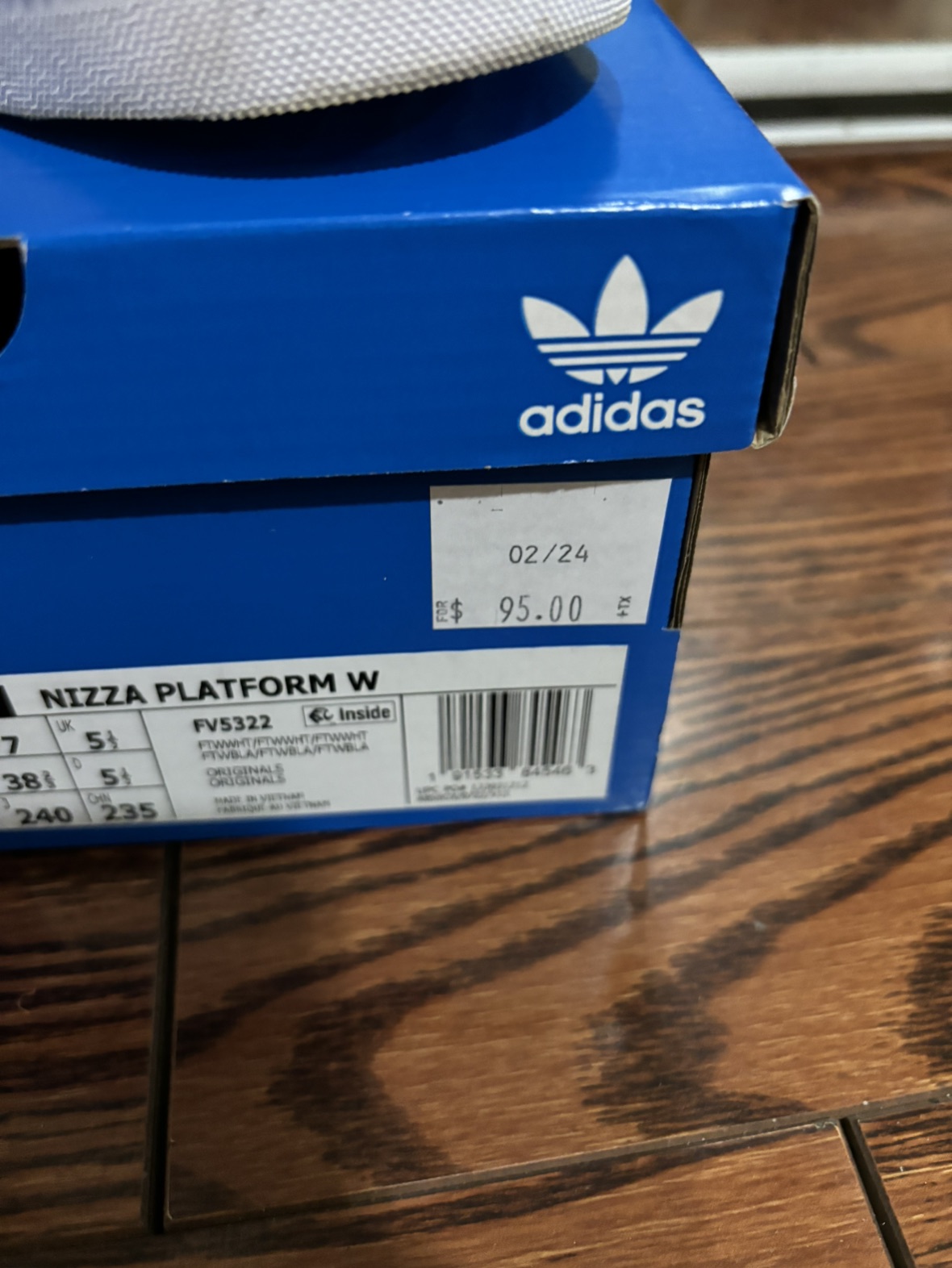 Adidas Women’s Sneakers 👟 with box Size US 7 (new) image indicator(5)