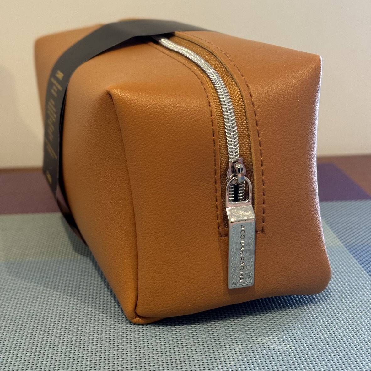 2024 Acqua Di Parma Air Canada Business Class Amenity Kit image indicator(2)
