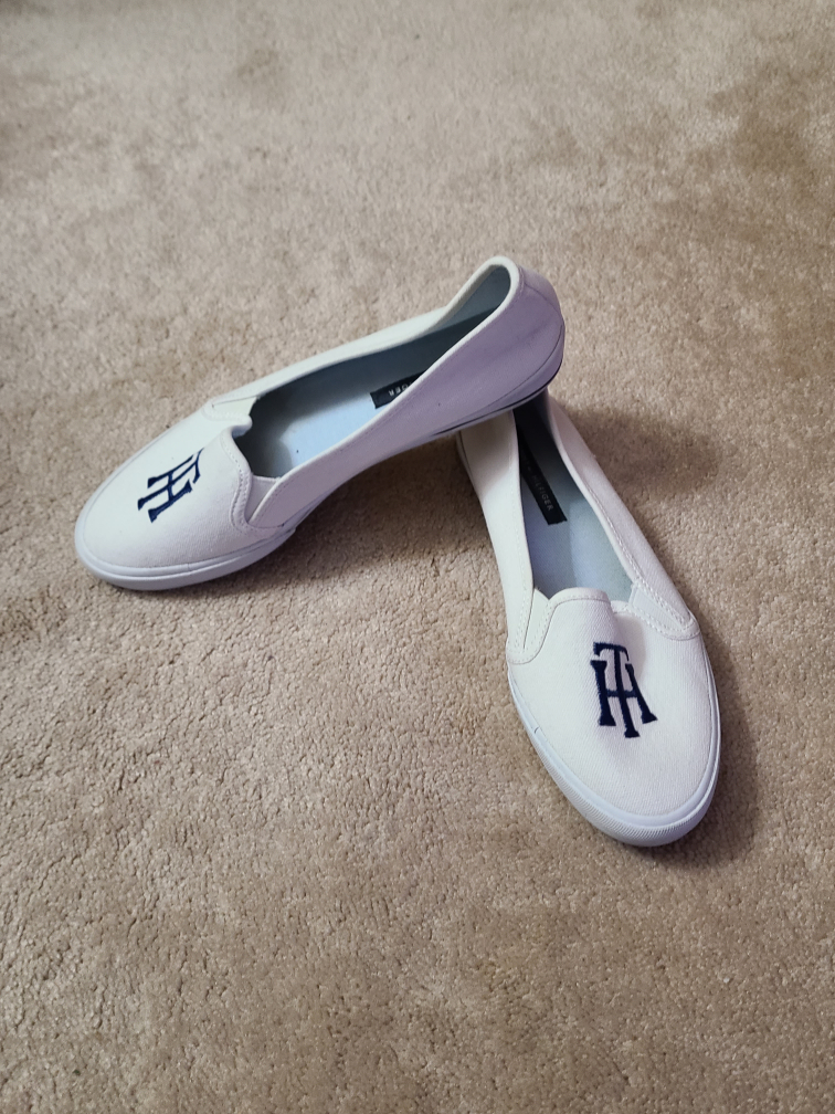 Women's Tommy Hilfiger loafers Size 8 image indicator(2)