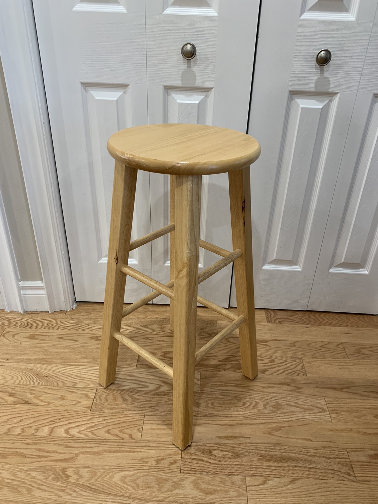 Heavy Oak Bar Stool image indicator(3)