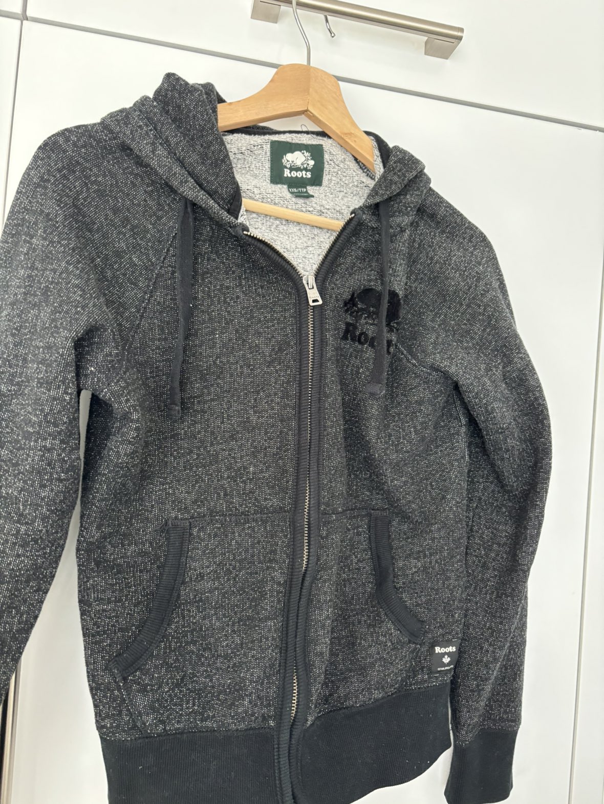 Moving: Roots Black Hoodie XXS Women thumbnail