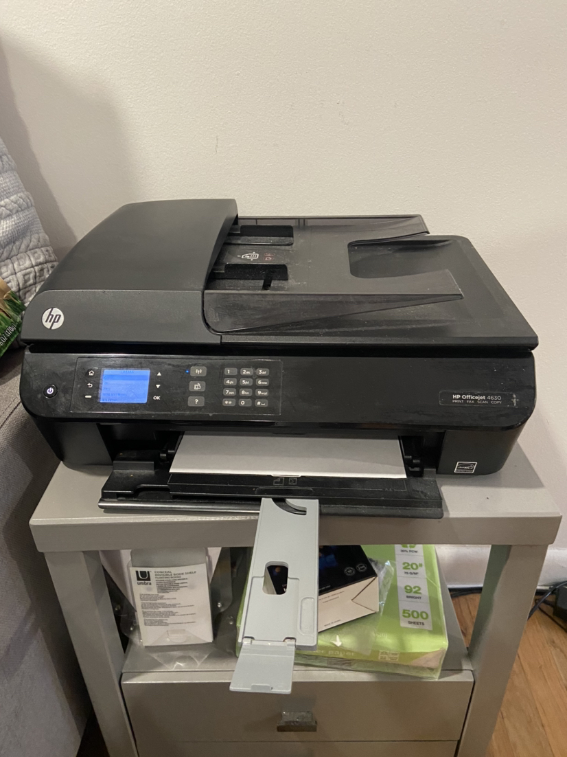 HP Officejet Printer + 2 stacks of paper + Toner