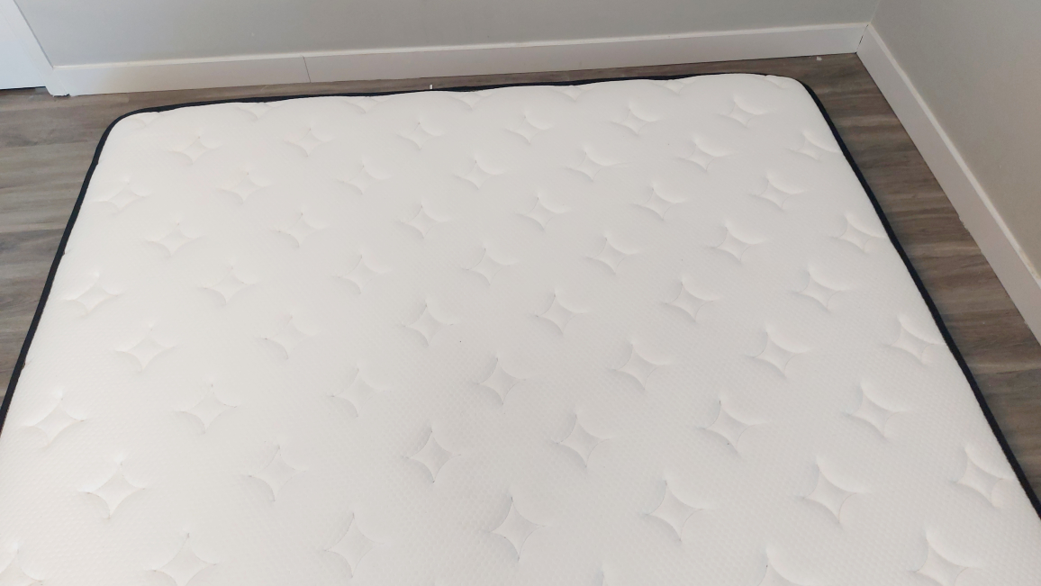 !!BEST DEAL!! Spotless like new Memory foam hybrid mattress image indicator(5)