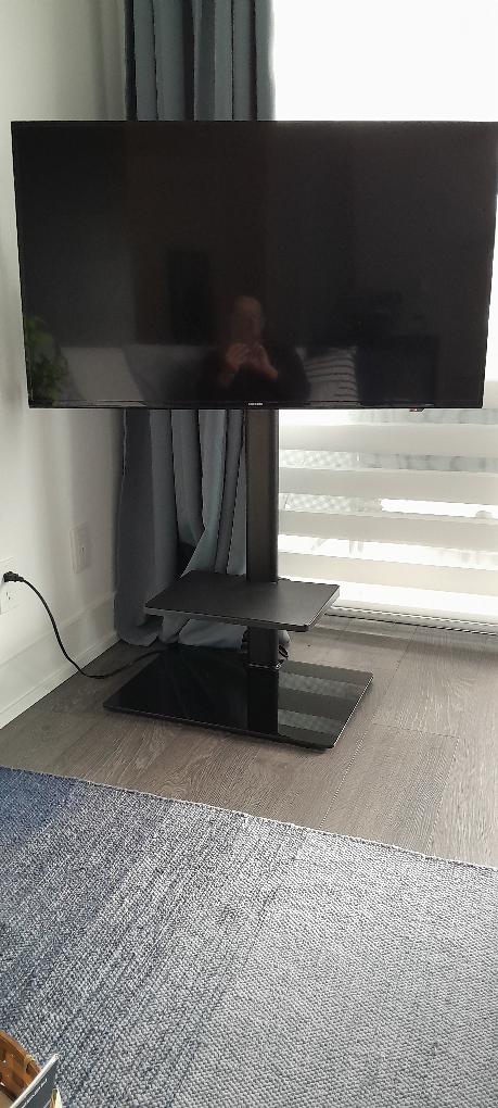 Samsung 43inch FHD Smart TV N5300&stand