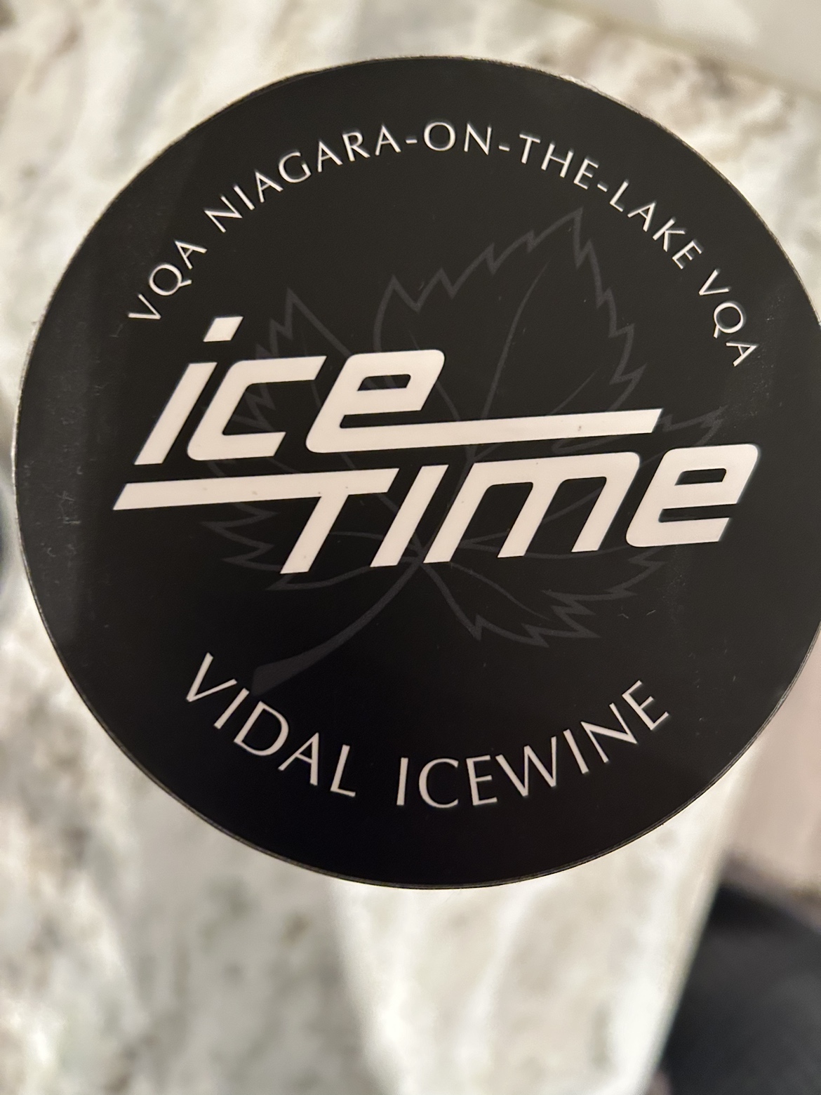 BNWT Hockey lover gift- Vidal ice wine