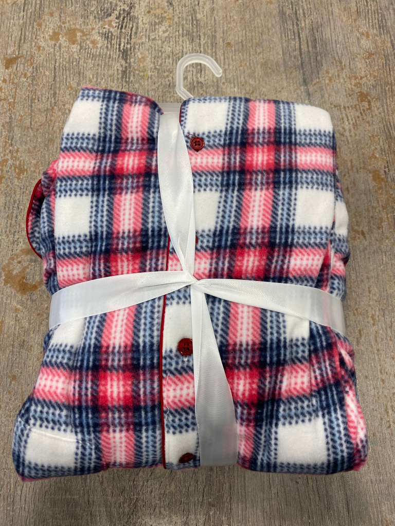 woman's pjs - photo 2