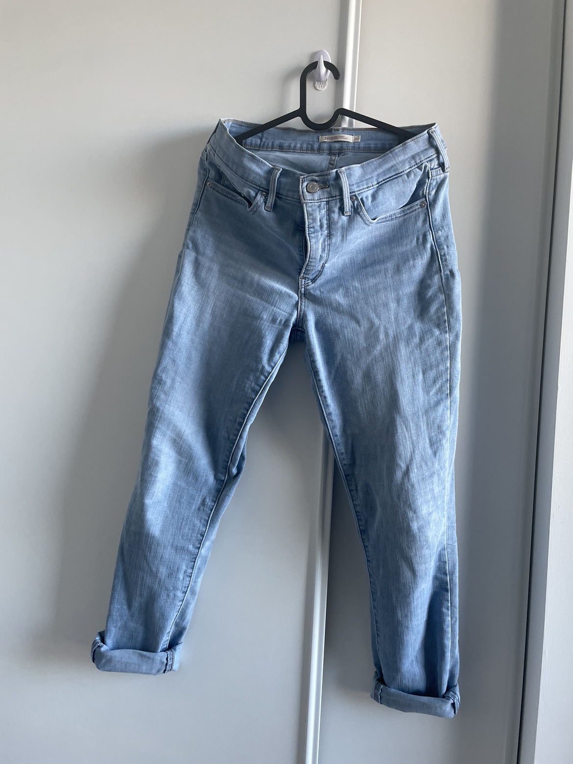 Levi’s Jean size 30 for women , very good condition.