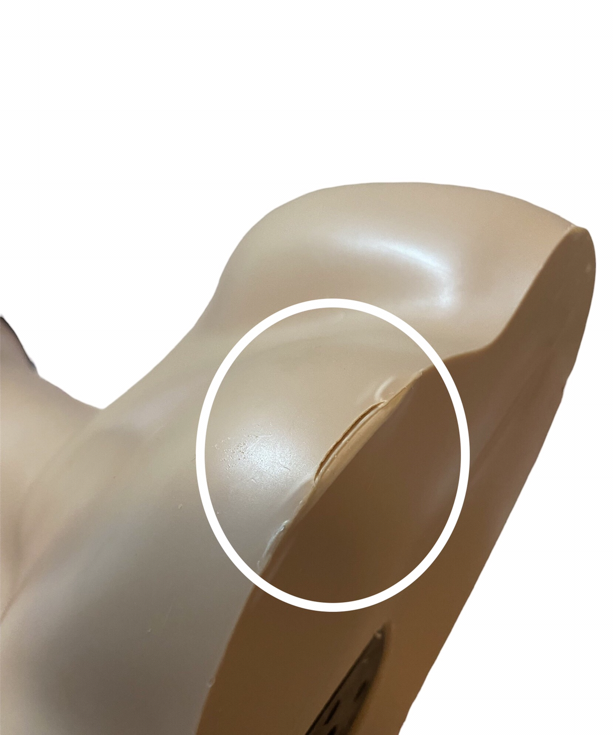 Mannequin head with shoulders image indicator(5)
