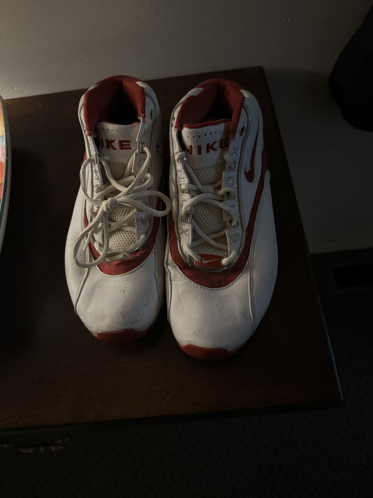 Nike Shox thumbnail