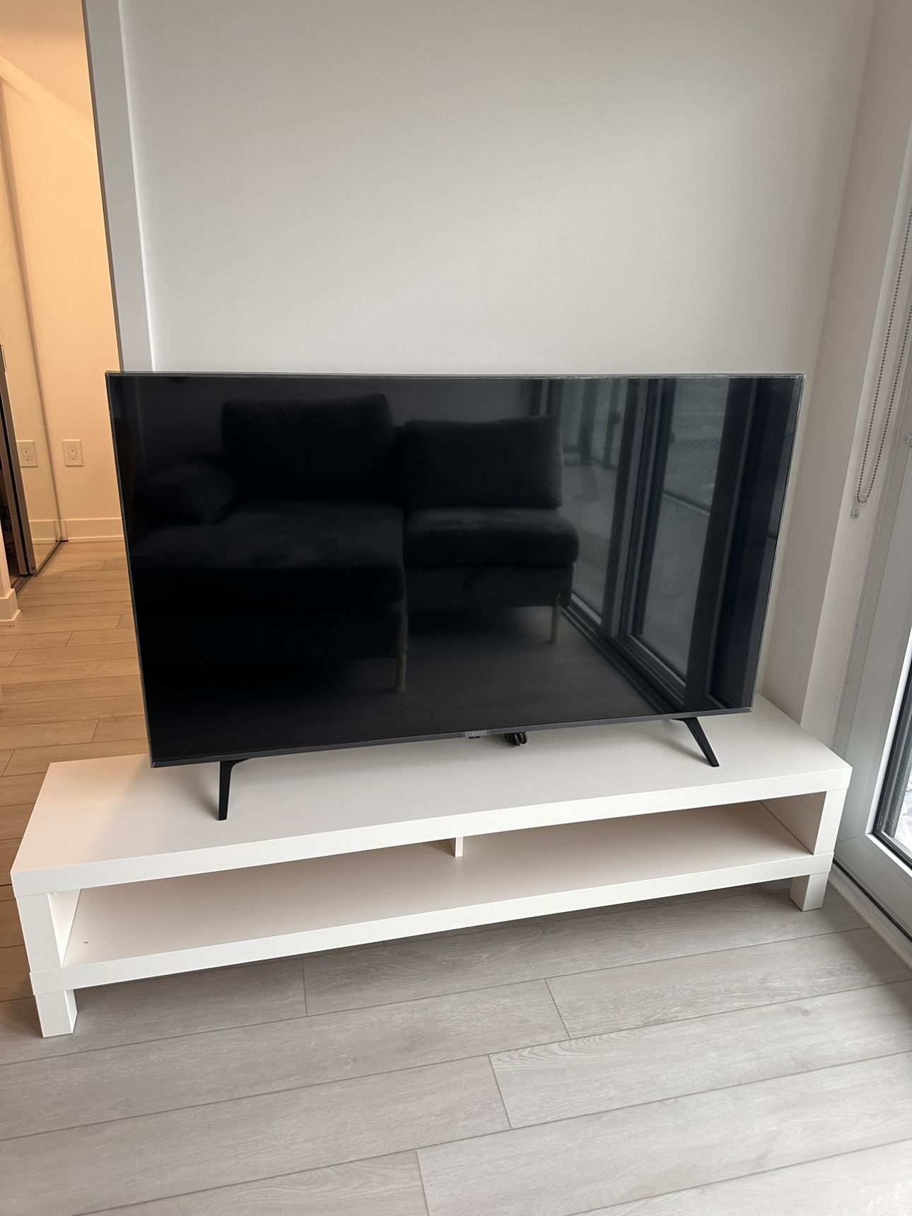 TV Bench